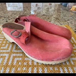 Hanna Andersson Clogs